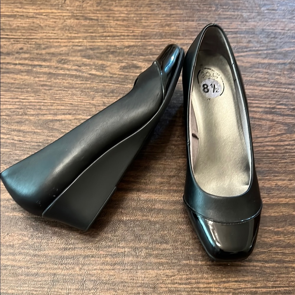 Life Stride Simply Comfort Shoe Size 8.5